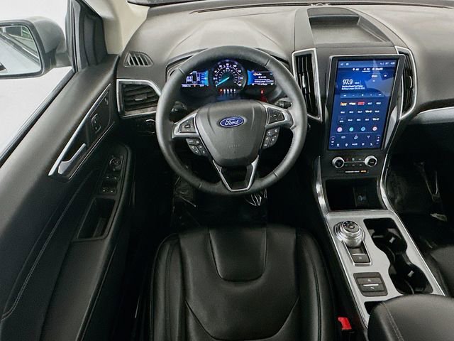 Used 2022 Ford Edge Titanium w/ Equipment Group 301A image 21