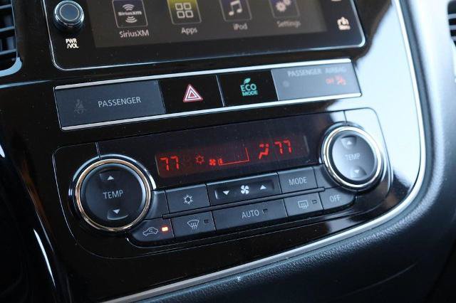 Used 2019 Mitsubishi Outlander SE AWD/4WD image 15