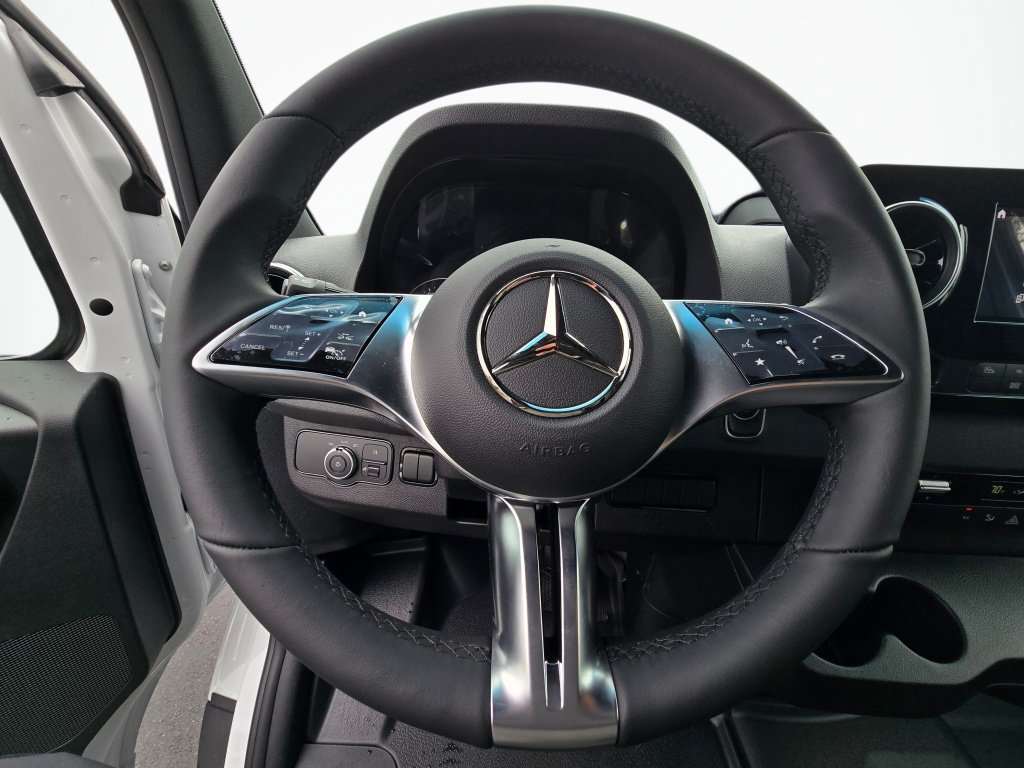 New 2025 Mercedes-Benz Sprinter 2500 image 22