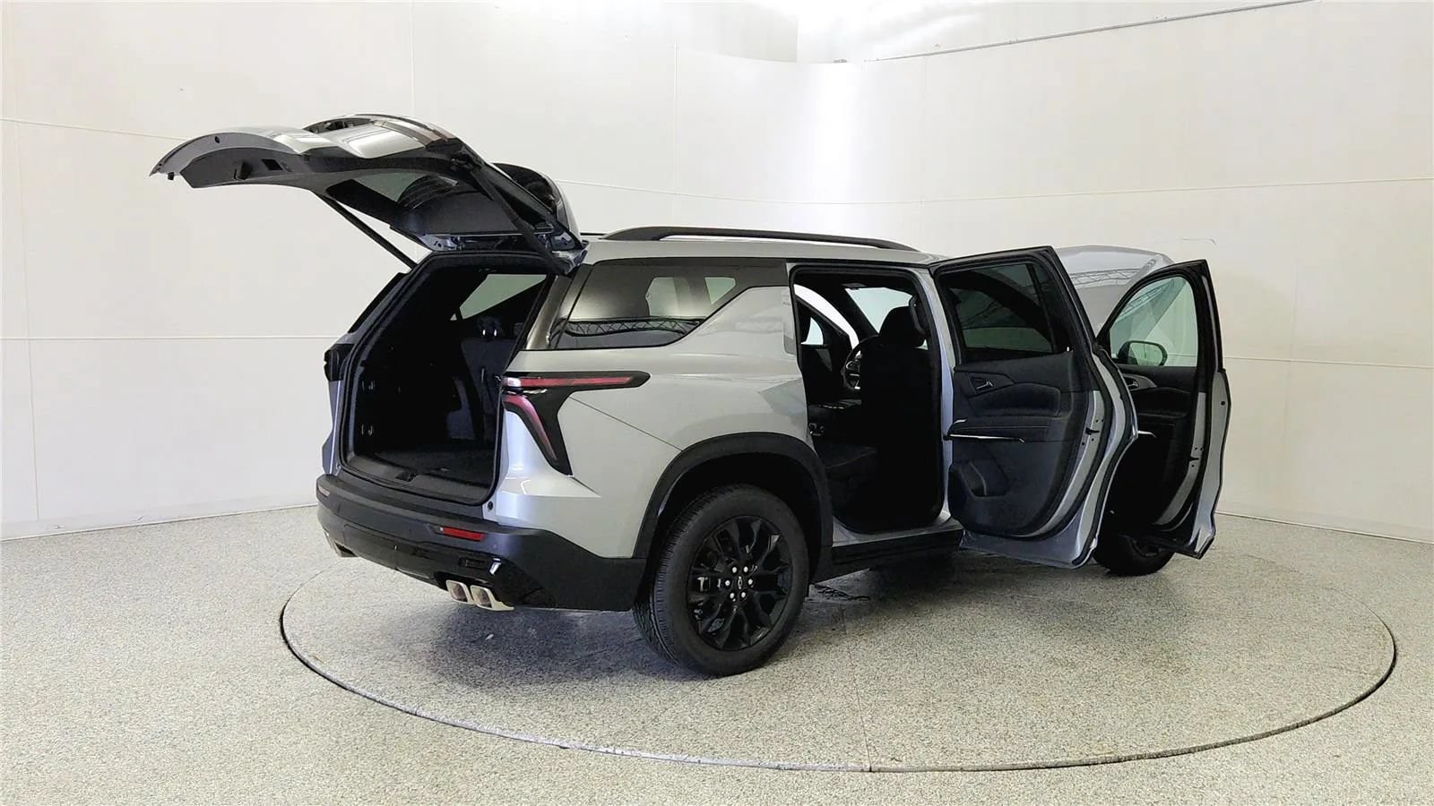 New 2026 Chevrolet Traverse LT w/ Midnight/Sport Edition AWD/4WD image 12