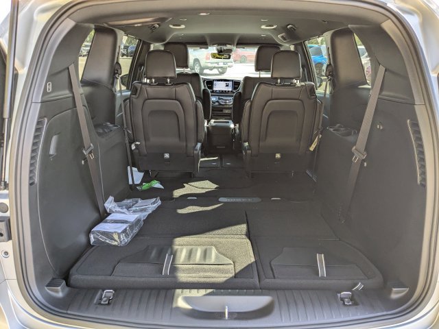 New 2026 Chrysler Voyager LX FWD image 13