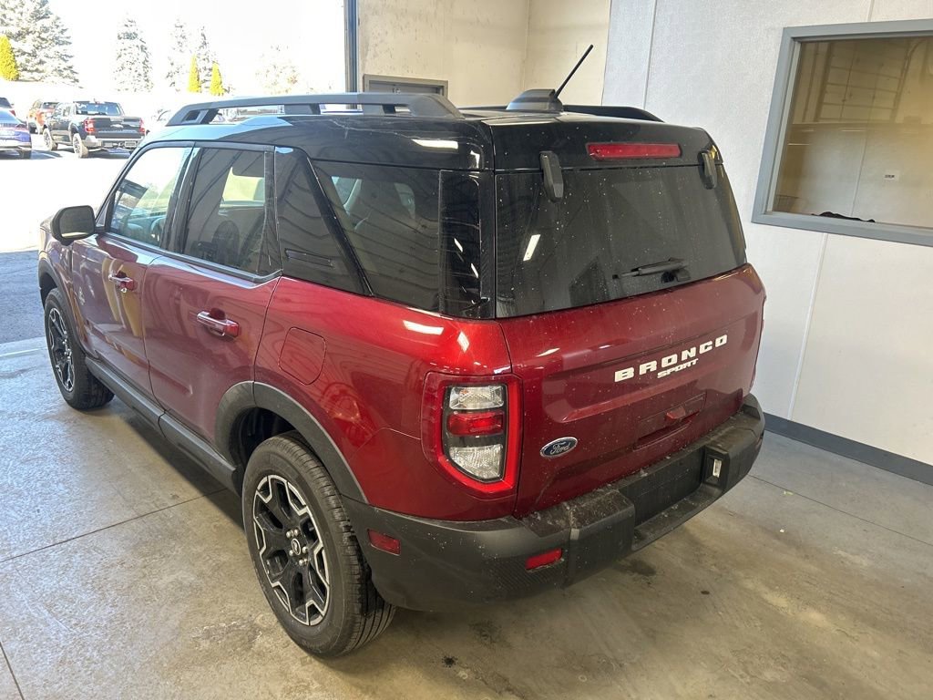 Used 2025 Ford Bronco Sport Outer Banks w/ Outer Banks Tech Package+ image 3