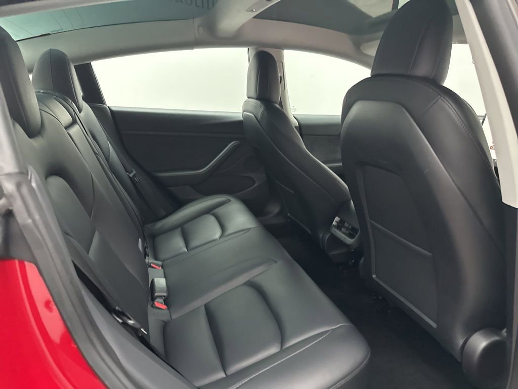 Used 2022 Tesla Model 3 image 17