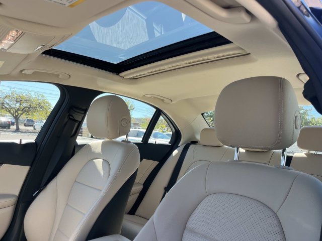 Used 2021 Mercedes-Benz C 300 4MATIC Sedan image 35