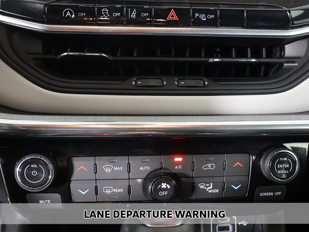 Used 2023 Jeep Compass Limited AWD/4WD image 6