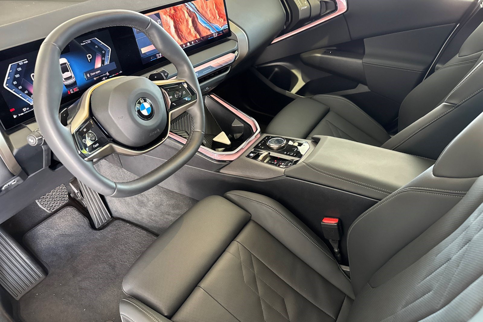 Used 2025 BMW X3 xDrive30i w/ Convenience Package AWD/4WD image 4