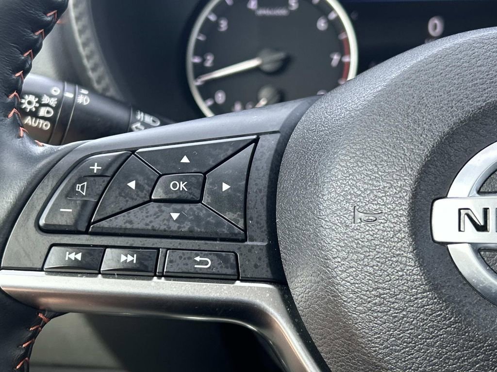 Certified 2023 Nissan Sentra SR image 23