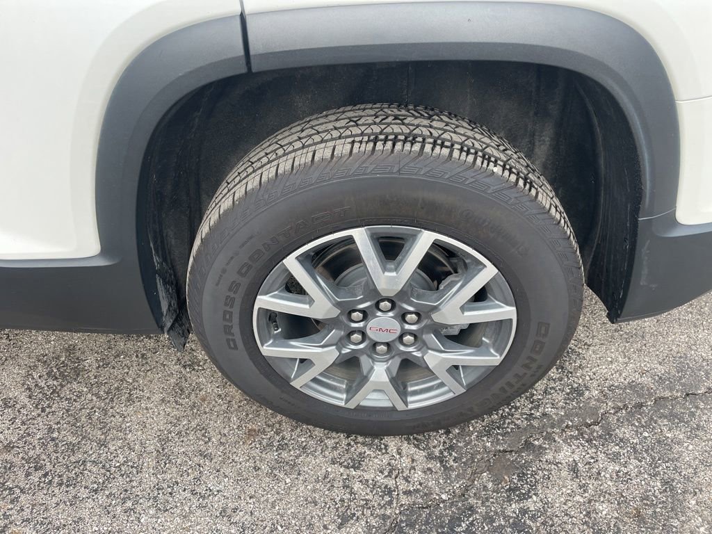 Used 2023 GMC Acadia SLT w/ Technology Package image 10