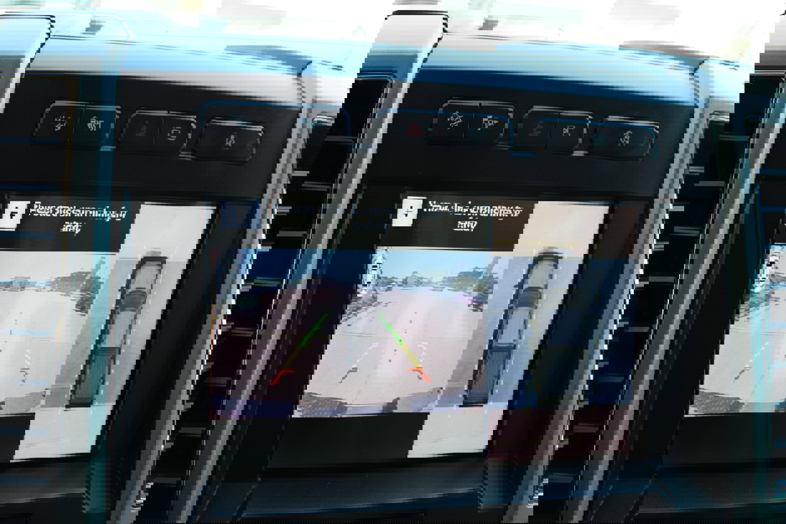 Used 2018 Ford F150 Lariat w/ Equipment Group 502A Luxury image 29