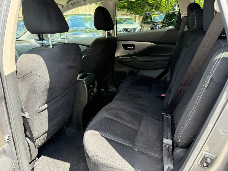 Used 2022 Nissan Murano S image 31