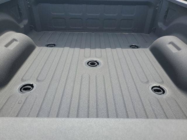 New 2026 RAM 2500 Laramie AWD/4WD image 7