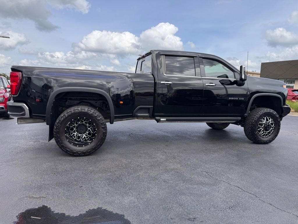 Used 2022 Chevrolet Silverado 3500 LTZ w/ LTZ Convenience Package AWD/4WD image 6