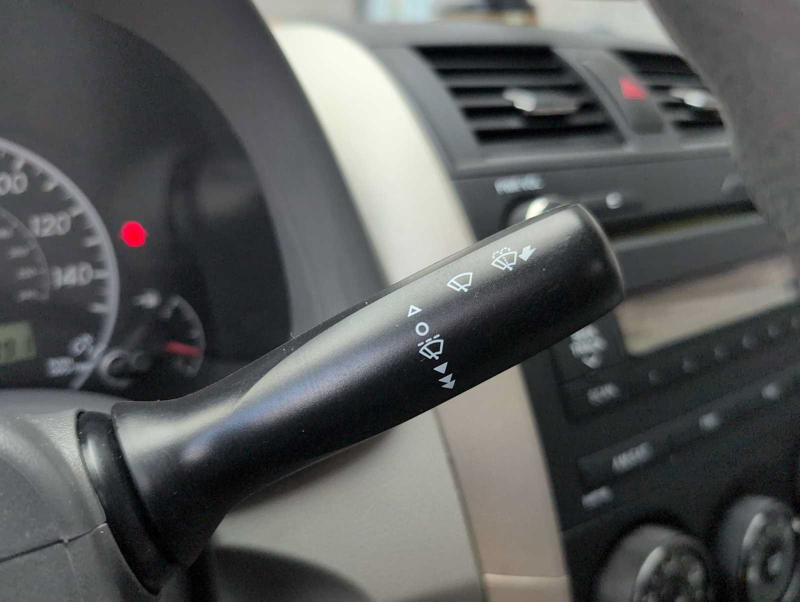 Used 2010 Toyota Corolla LE FWD image 22