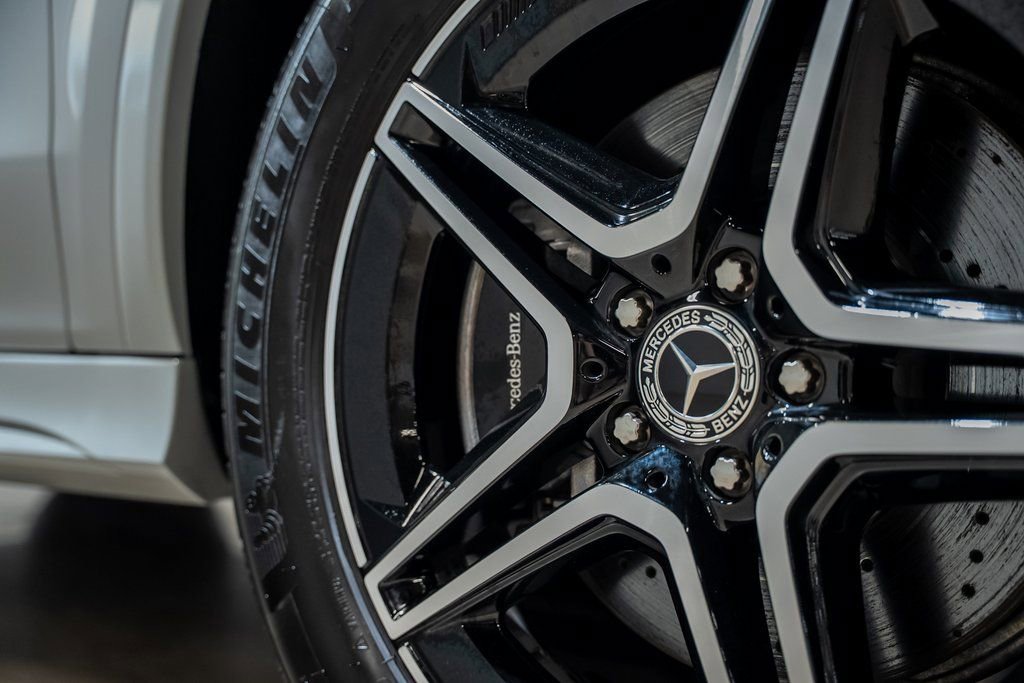 Used 2024 Mercedes-Benz GLE 350 4MATIC w/ AMG Line Exterior image 24