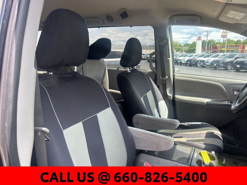 Used 2020 Toyota Sienna LE FWD image 5
