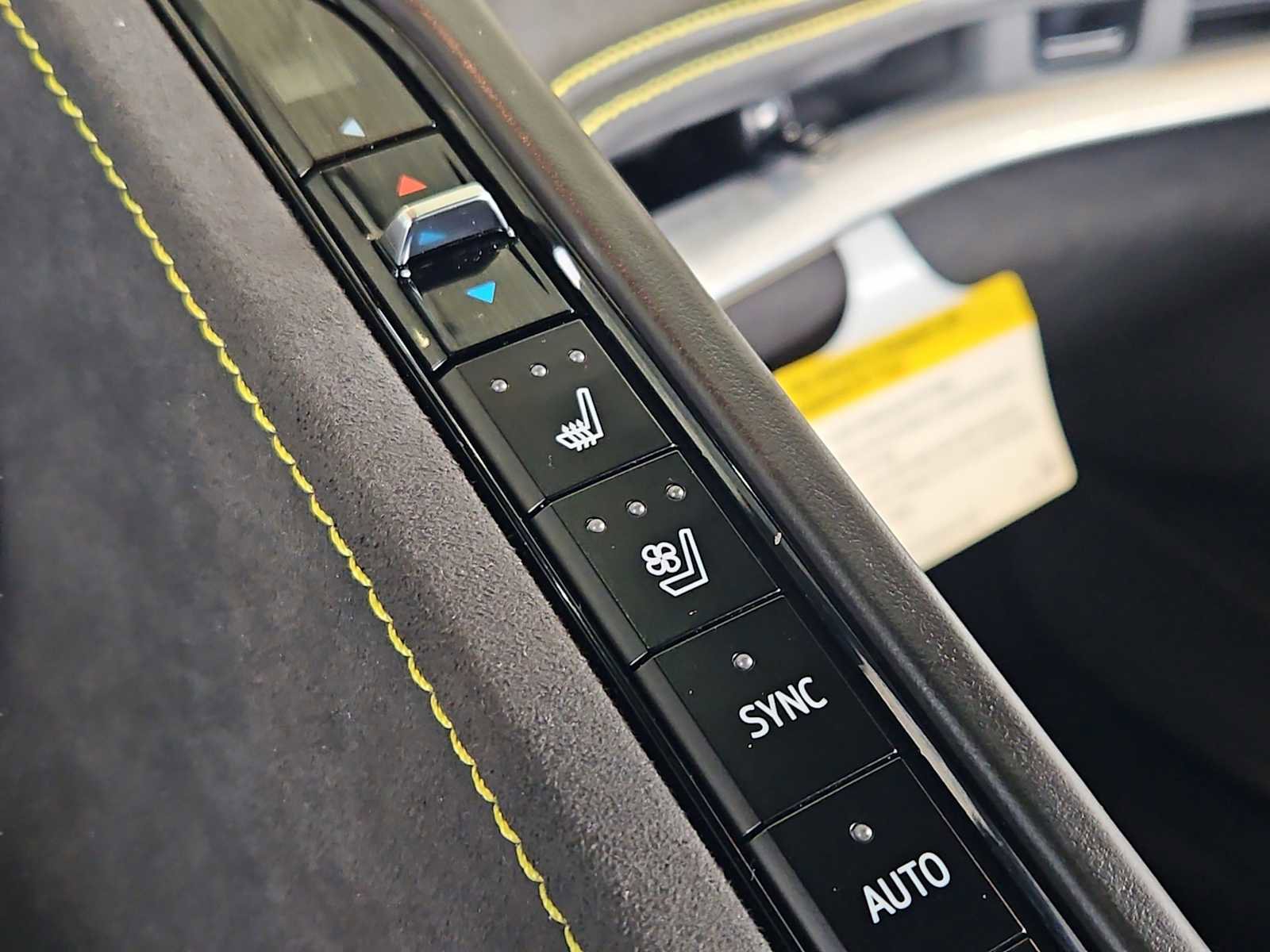 Used 2024 Chevrolet Corvette E-Ray image 21