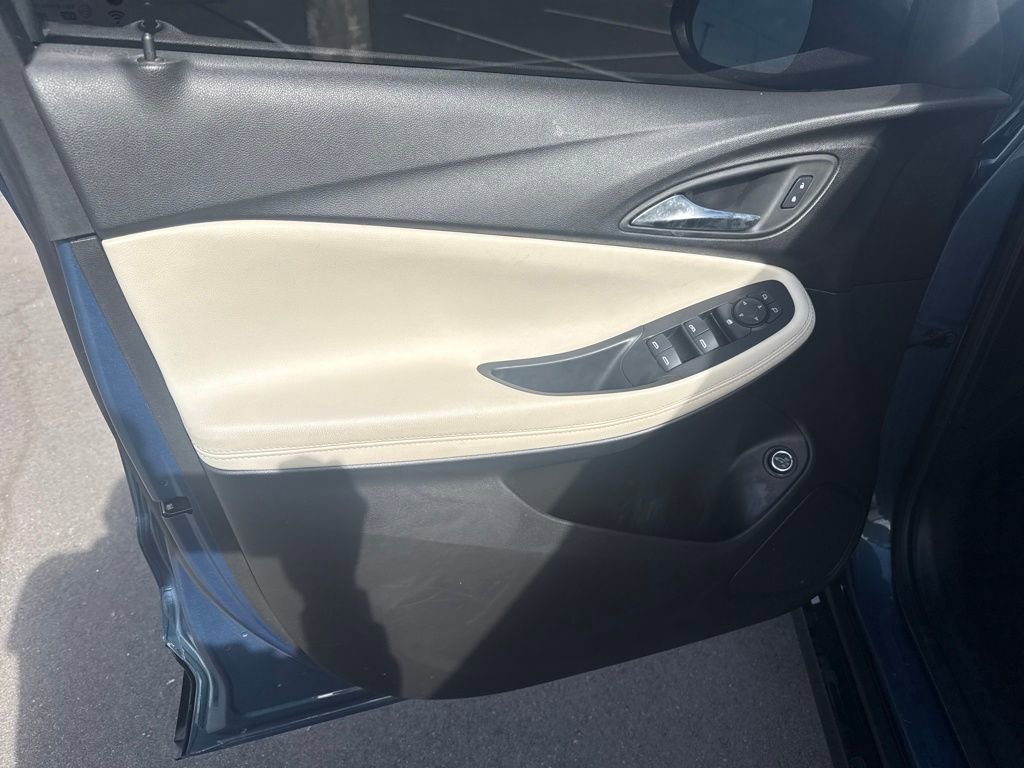 Used 2024 Buick Encore GX Sport Touring w/ Advanced Technology Package image 12