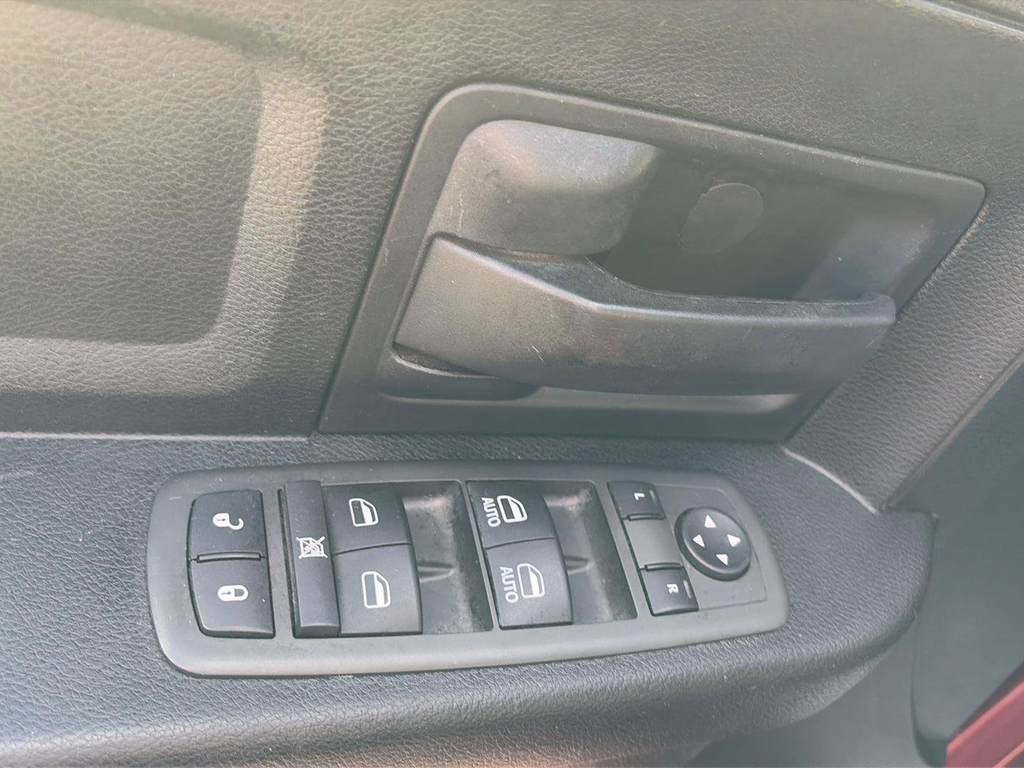 Used 2013 RAM 1500 Express AWD/4WD image 18