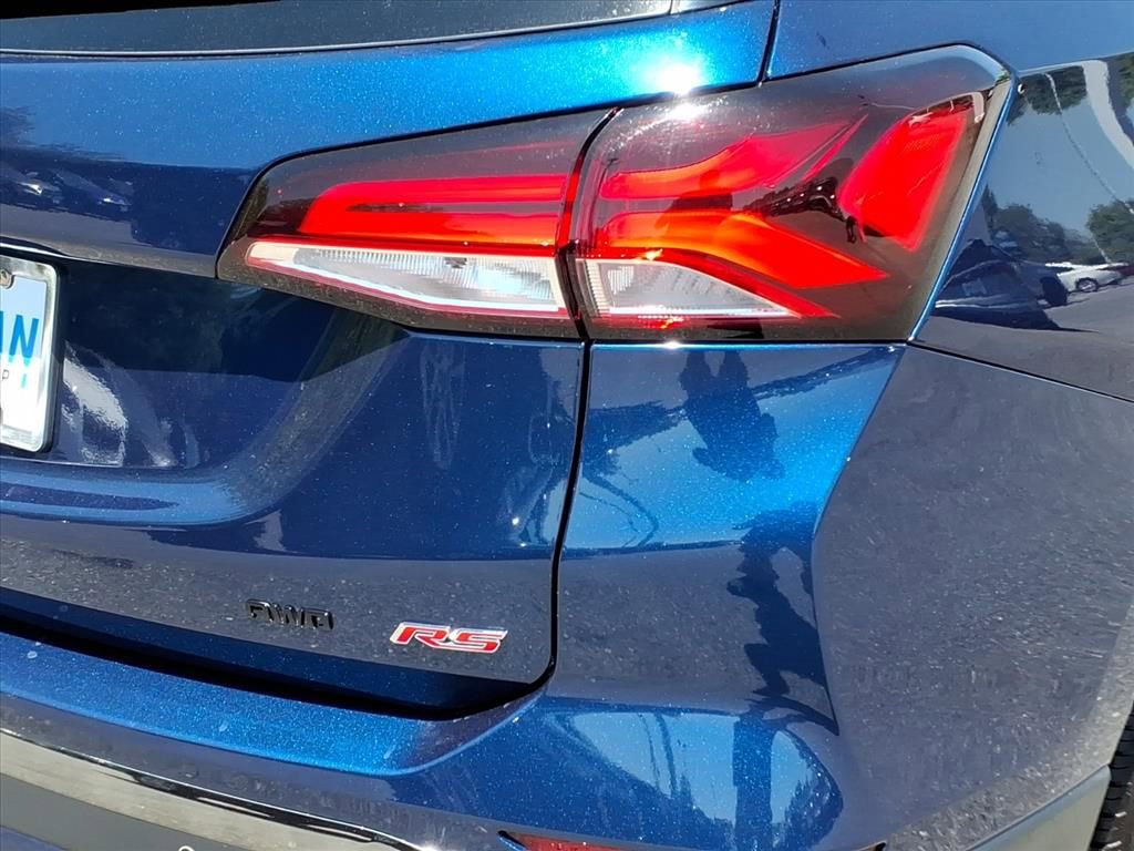 Certified 2023 Chevrolet Equinox RS AWD/4WD image 6
