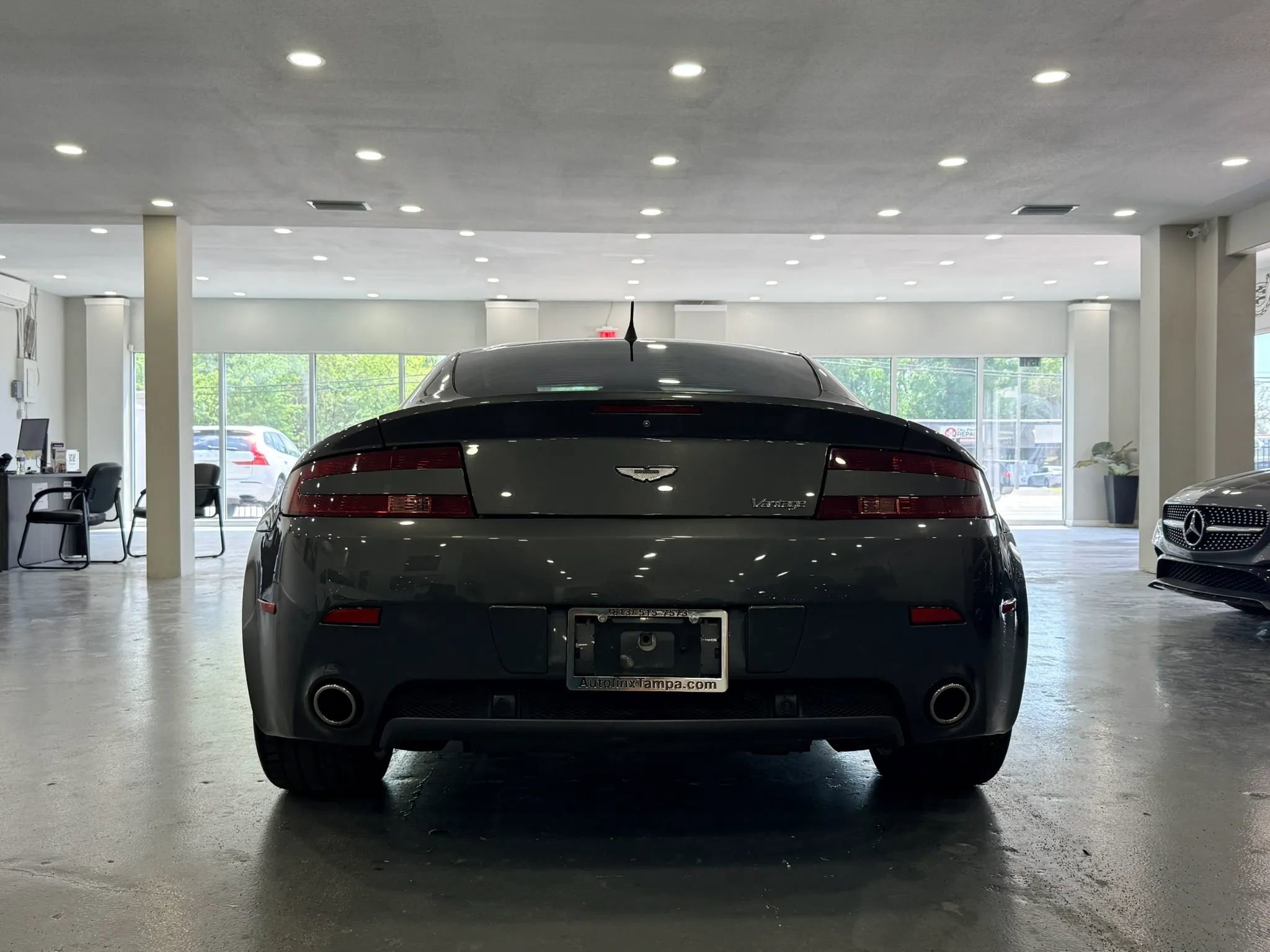 Used 2007 Aston Martin V8 Vantage Coupe image 6