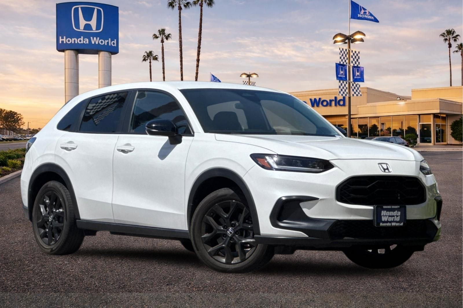 Used 2024 Honda HR-V Sport image 2
