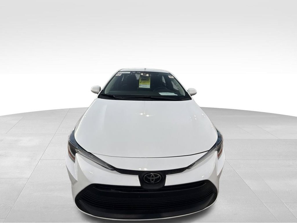 Used 2025 Toyota Corolla LE FWD image 10