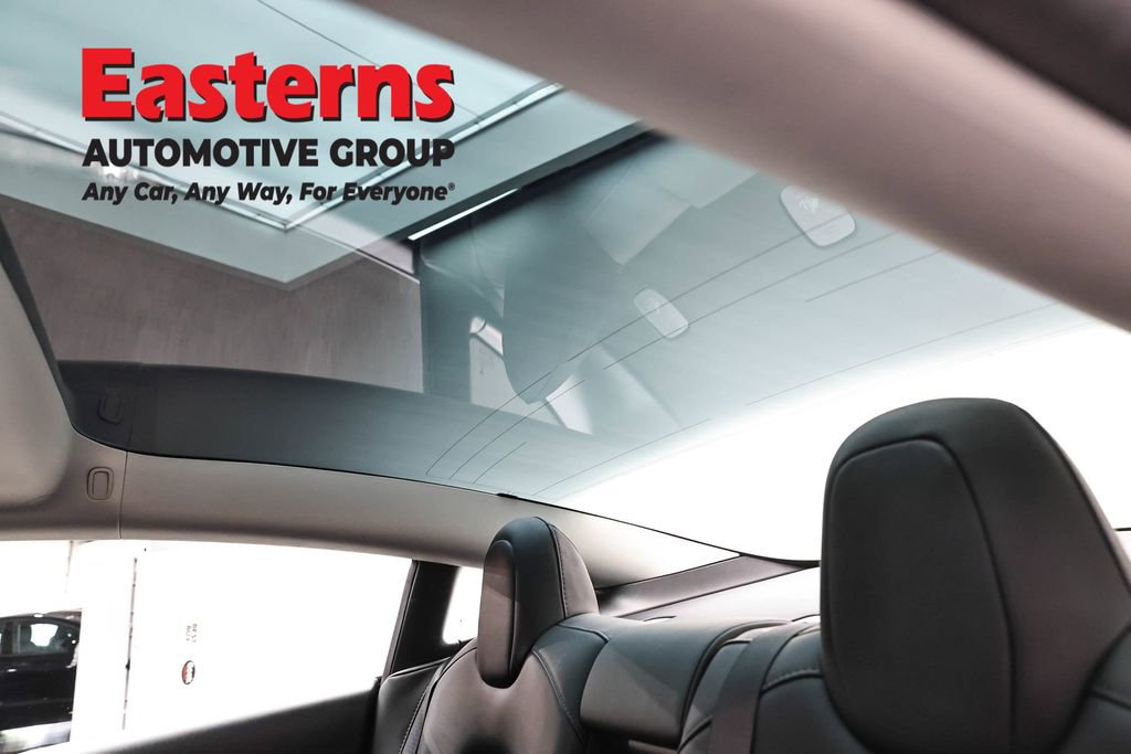 Used 2023 Tesla Model 3 Standard Range image 29