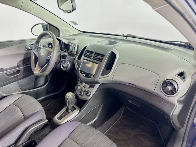 Used 2015 Chevrolet Sonic LT FWD image 27
