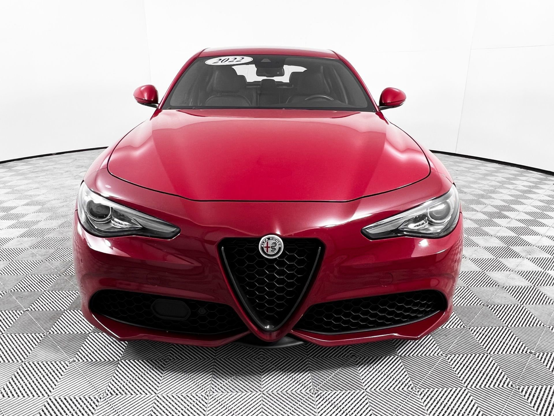 Used 2022 Alfa Romeo Giulia Sprint image 2