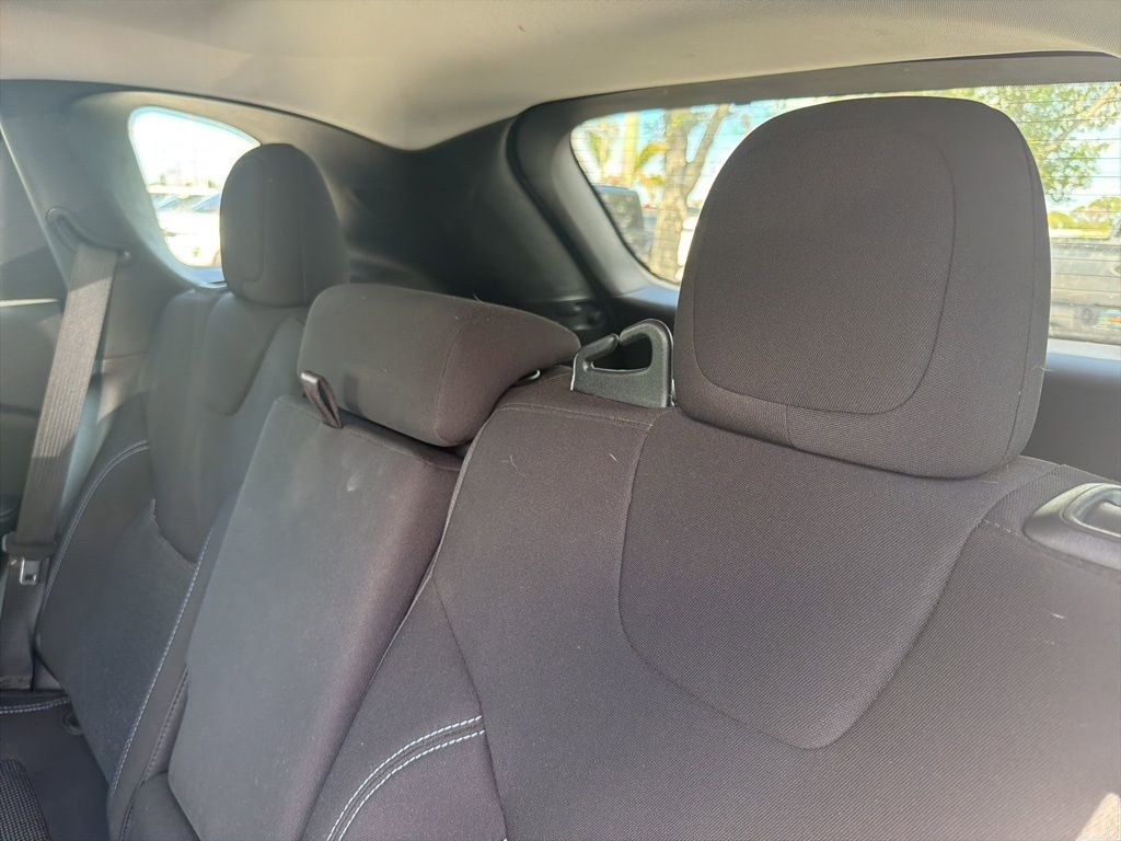 Used 2020 Jeep Cherokee Latitude image 11