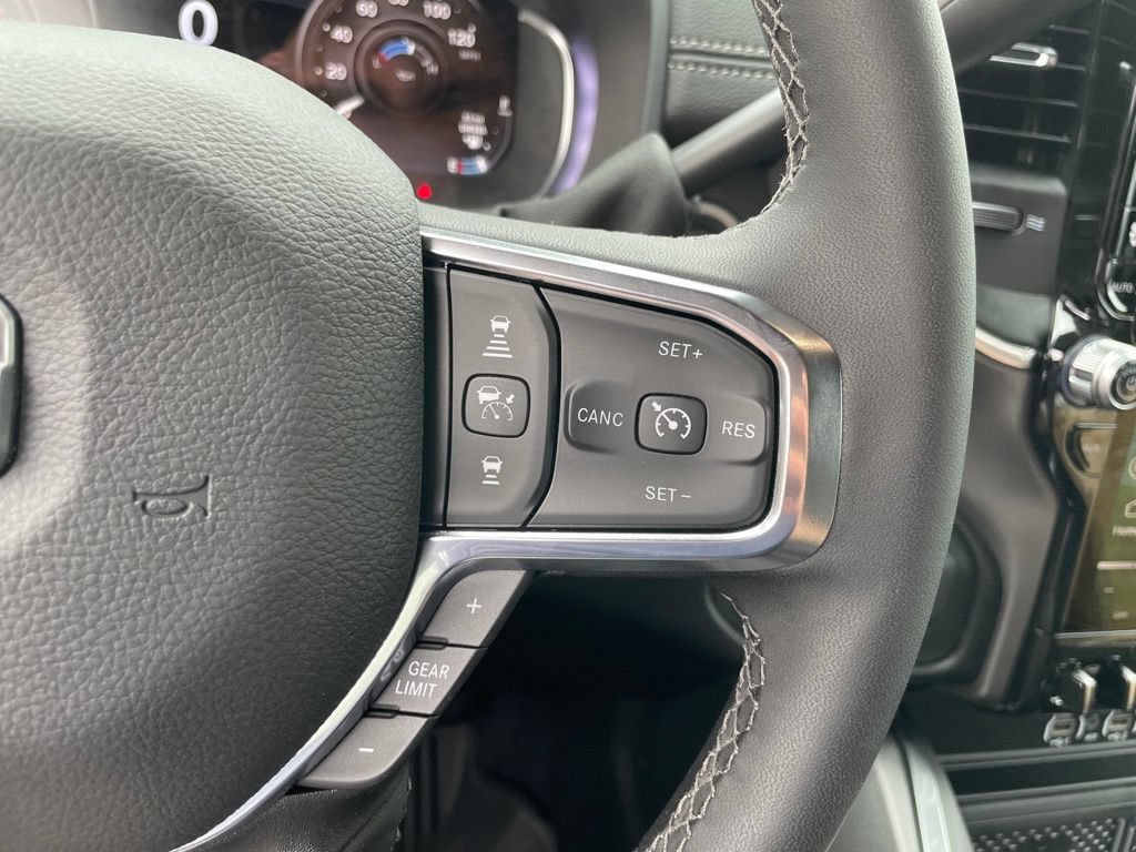 New 2026 RAM 2500 Laramie AWD/4WD image 20