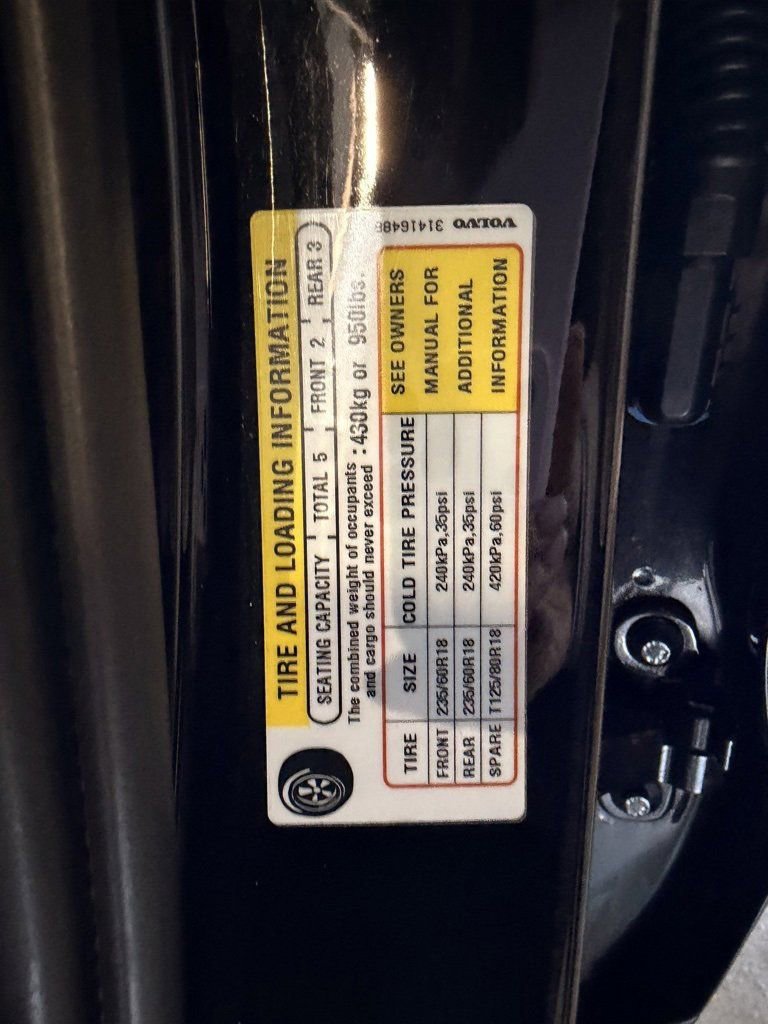 Used 2018 Volvo XC60 T5 Momentum image 28