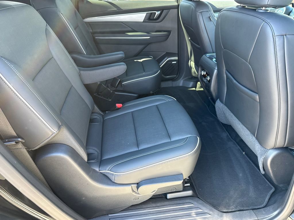 Certified 2025 Buick Enclave Preferred image 15