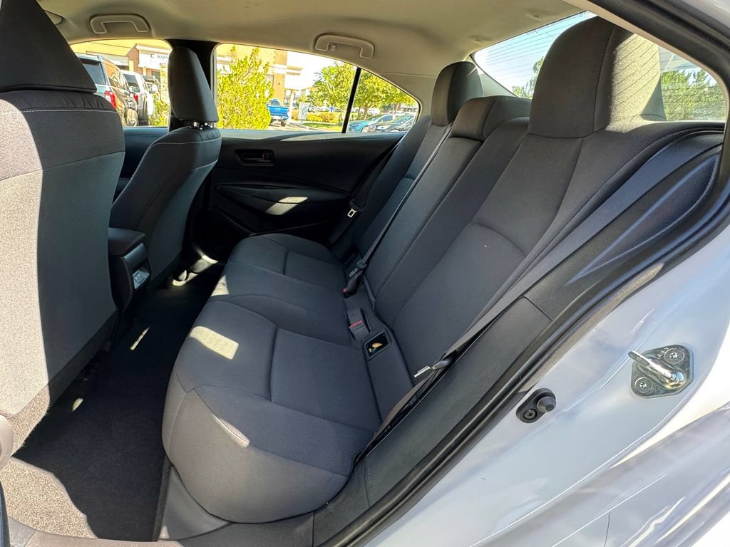 Used 2023 Toyota Corolla LE FWD image 30