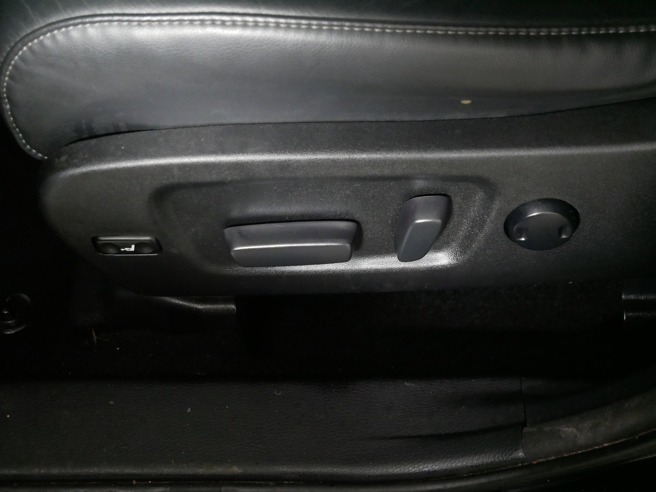 Used 2018 Toyota Highlander SE AWD/4WD image 20