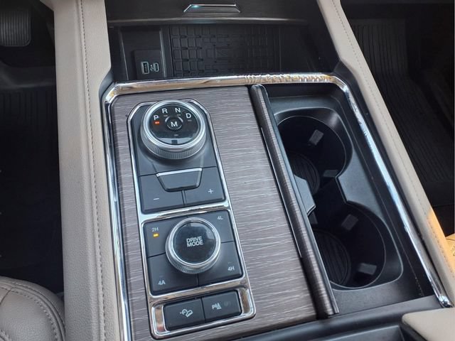 Used 2023 Ford Expedition Limited AWD/4WD image 29