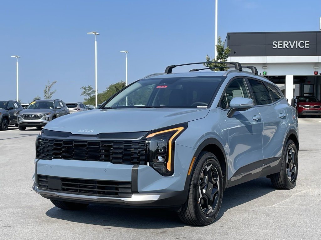New 2026 Kia Sportage EX image 3