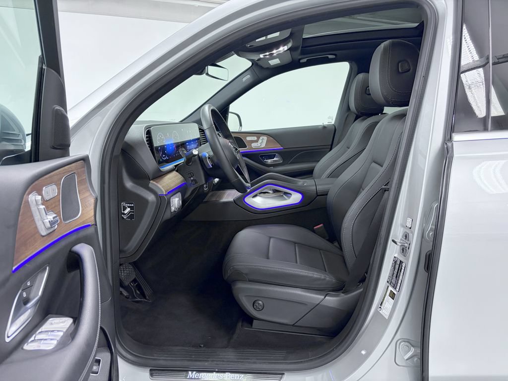 Certified 2025 Mercedes-Benz GLE 350 4MATIC w/ Winter Package image 15