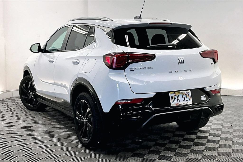 Used 2024 Buick Encore GX Sport Touring AWD/4WD image 10