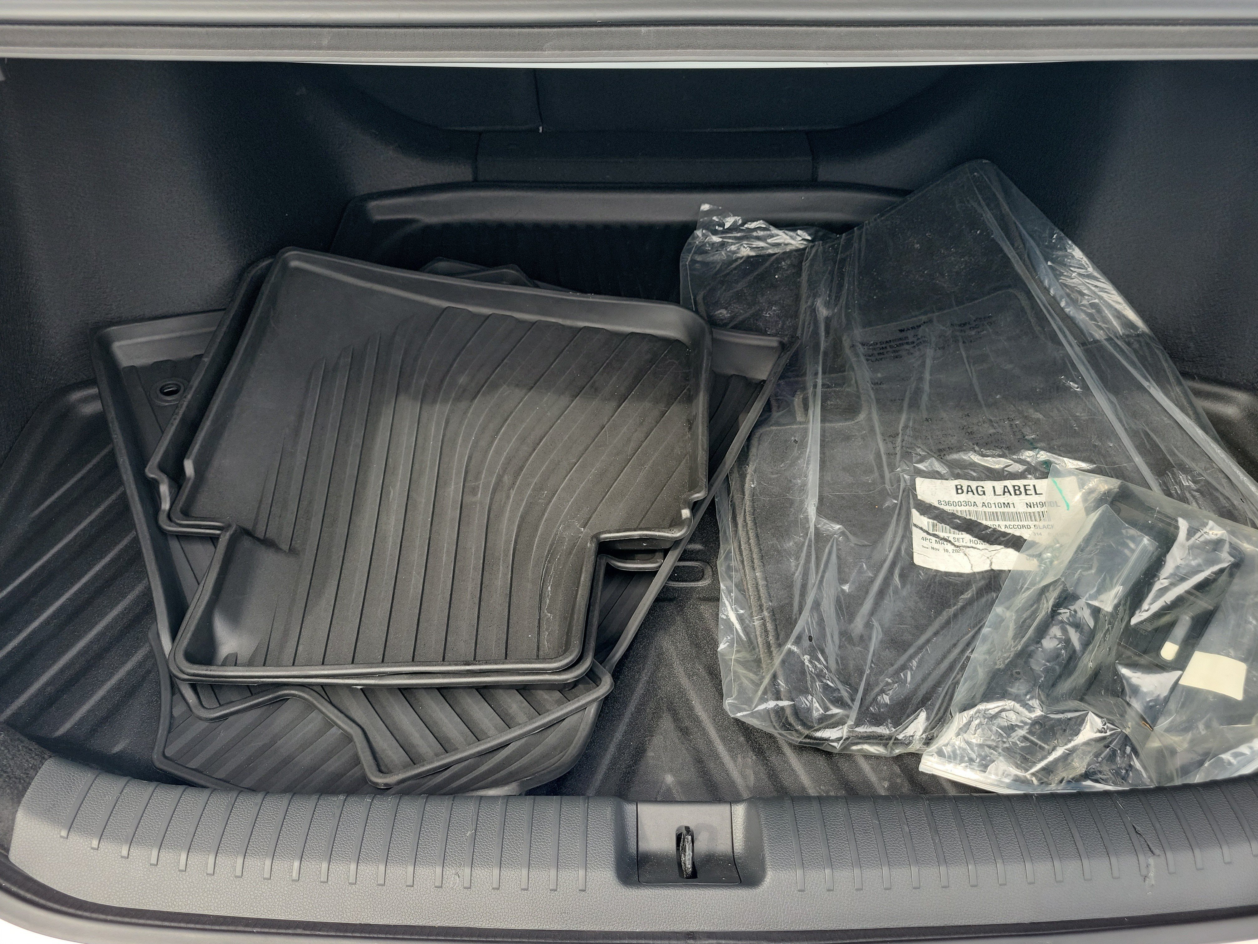 Used 2024 Honda Accord EX image 9