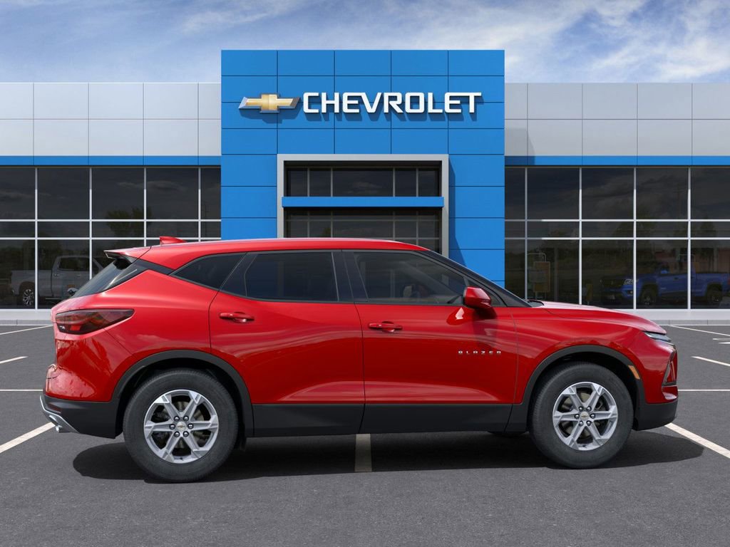 New 2025 Chevrolet Blazer LT image 6