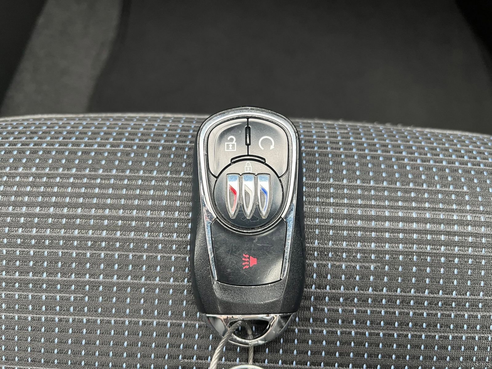 Used 2025 Buick Envista Preferred image 22