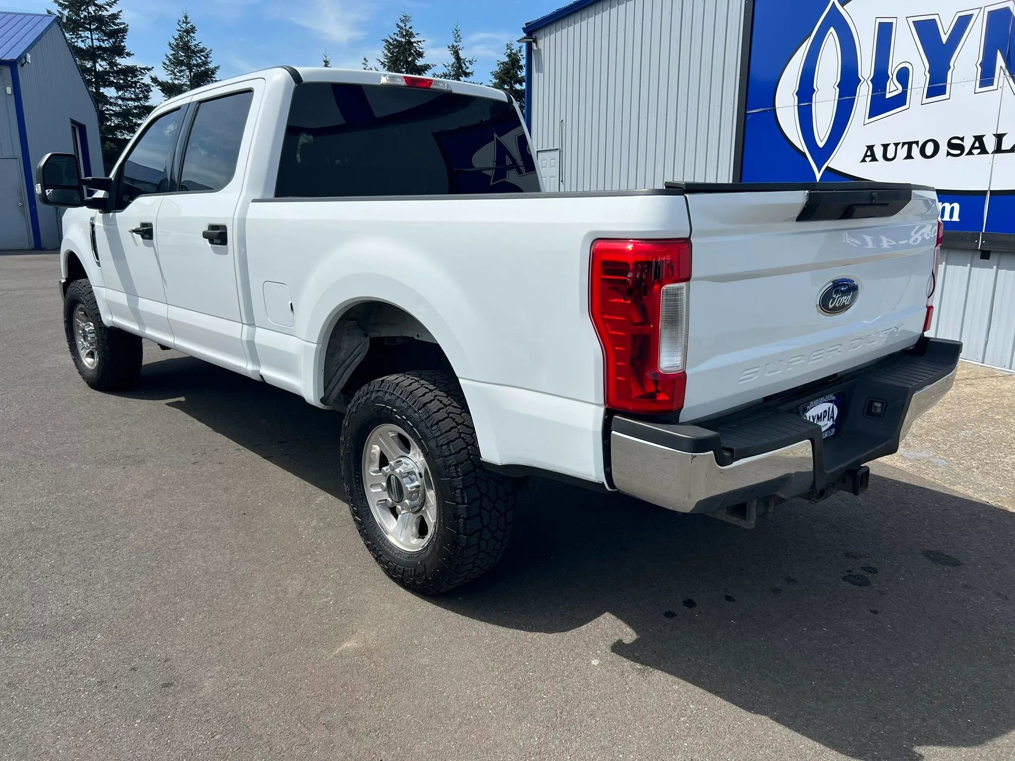 Used 2018 Ford F350 XLT w/ XLT Value Package AWD/4WD image 13