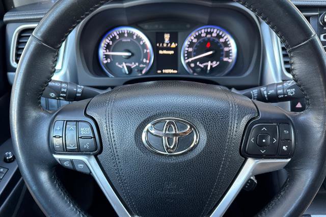 Used 2015 Toyota Highlander XLE FWD image 27