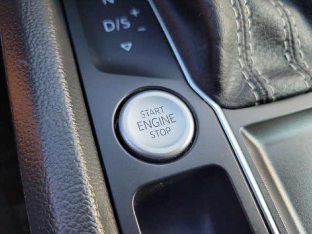 Used 2023 Volkswagen Atlas SE FWD image 26