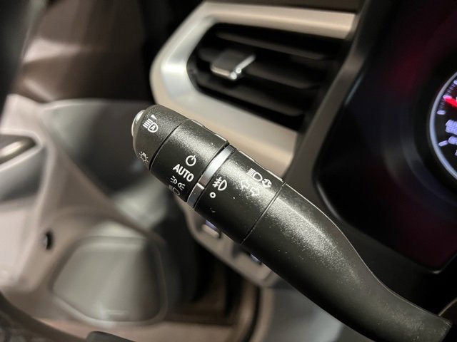 Used 2023 GMC Acadia SLT w/ Preferred Package image 40