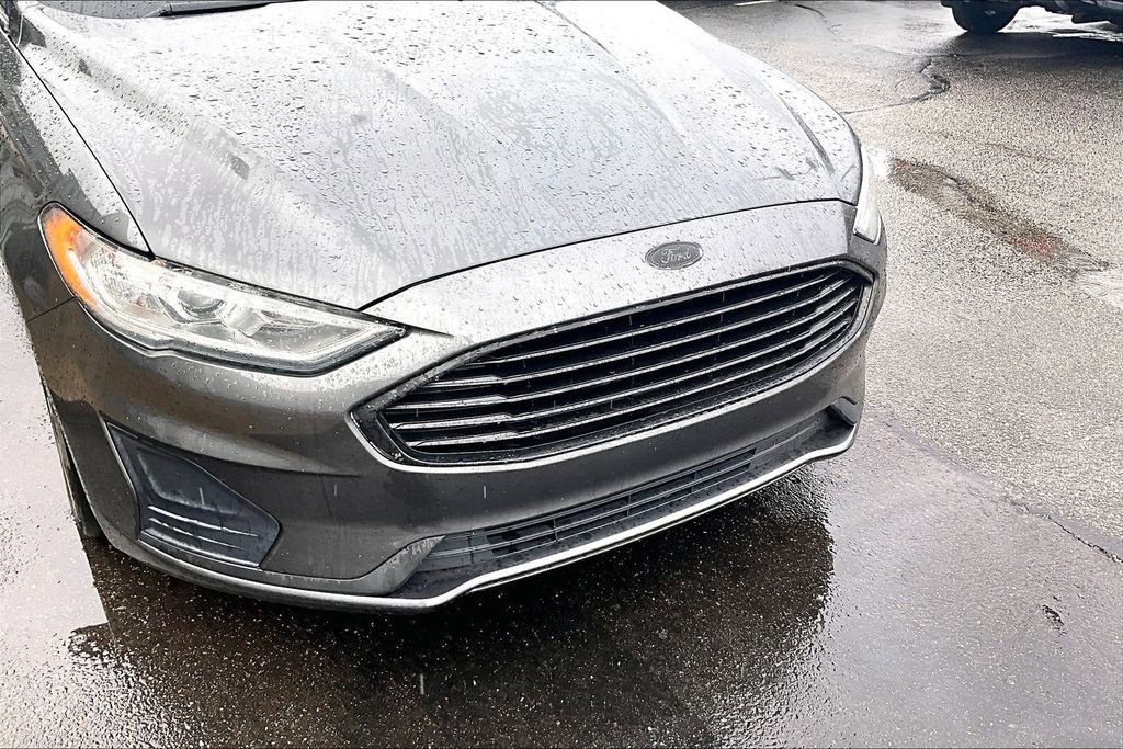 Used 2019 Ford Fusion SE image 5