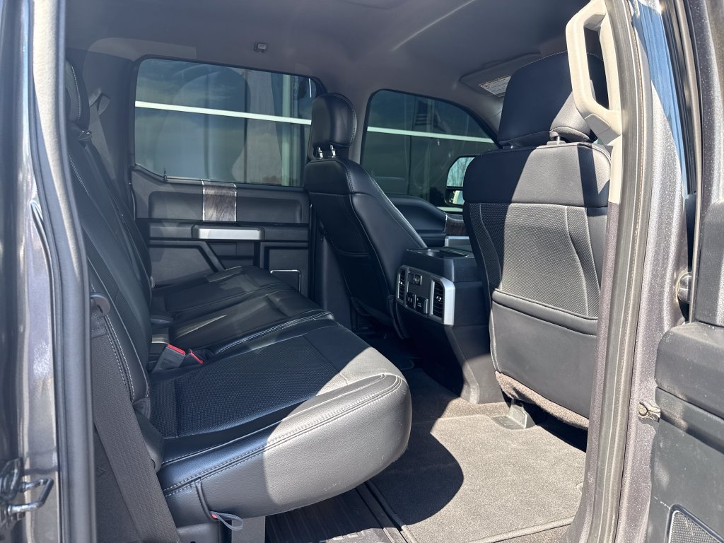 Used 2019 Ford F250 Lariat w/ Lariat Ultimate Package AWD/4WD image 39