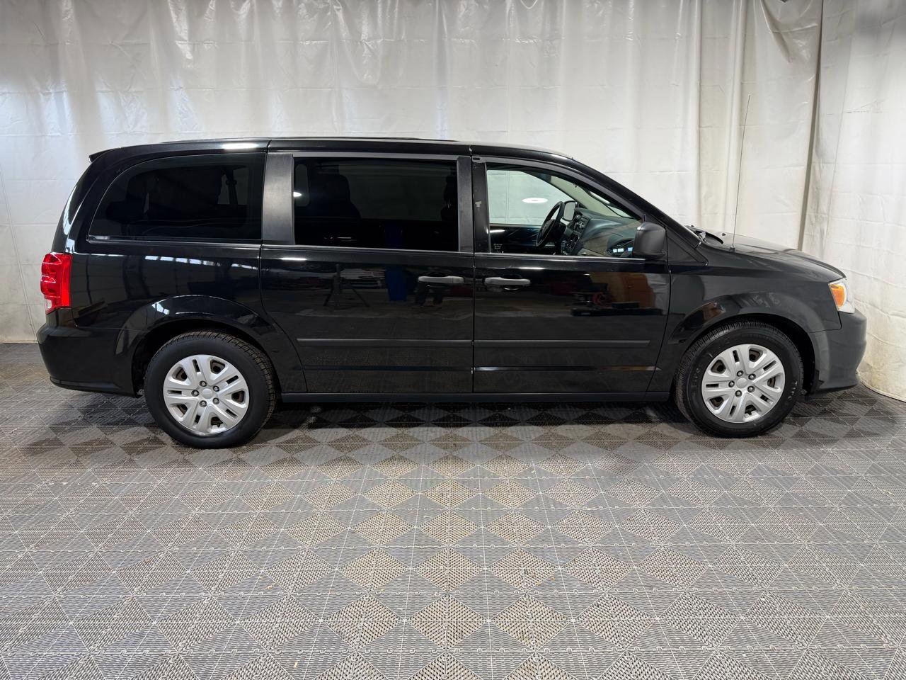 Used 2015 Dodge Grand Caravan 4dr Wgn Canada Value Package image 7