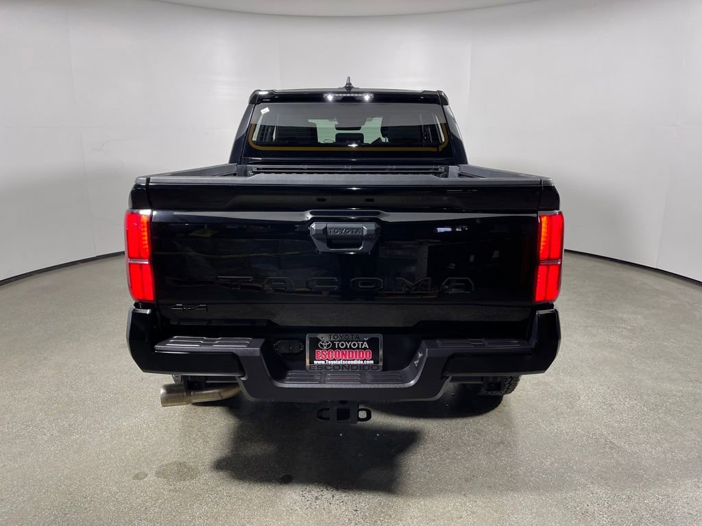 Certified 2025 Toyota Tacoma TRD Off-Road image 4